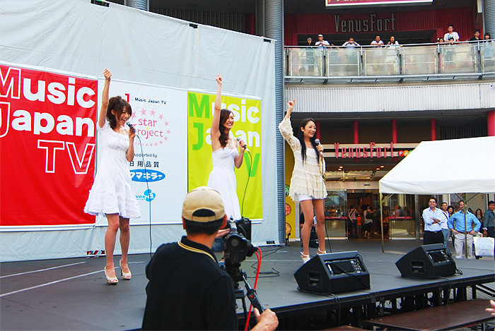 ginza odaiba photowalk hot girl singers